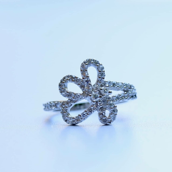 Butterfly style ring - Picture 1 of 2